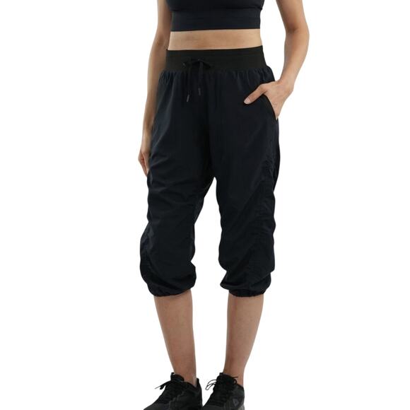 Spyder Pants - Spyder Ladies' Active Woven Black Capris SIze XL